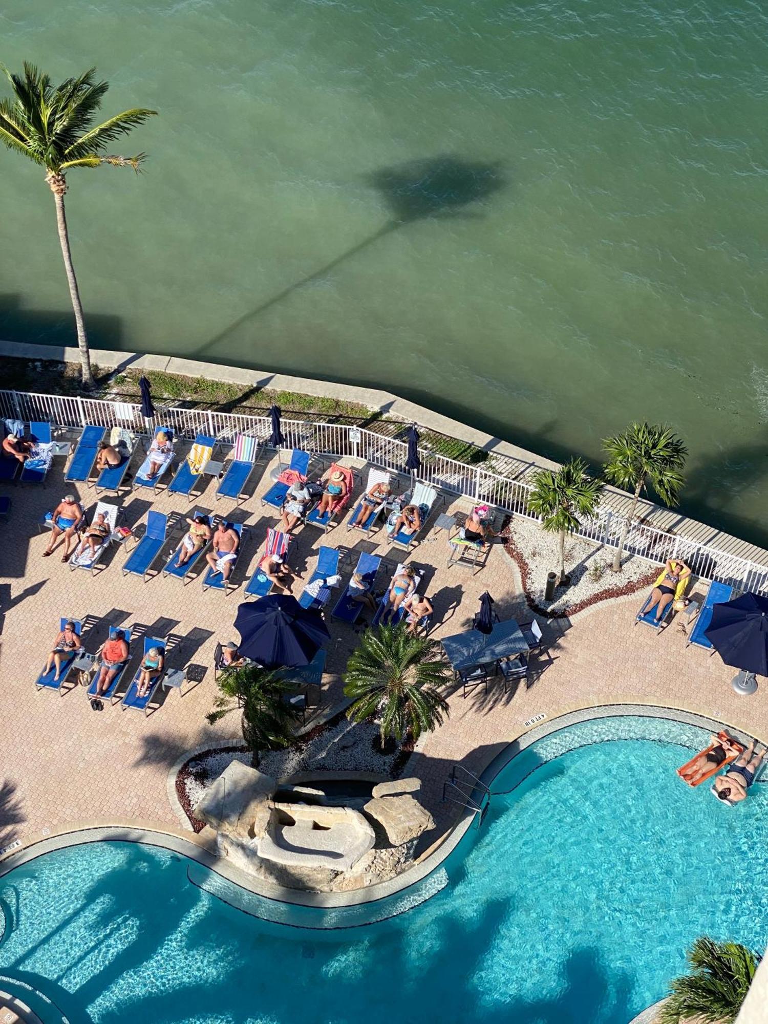 Lover'S Key Resort By Check-In Vacation Rentals フォートマイヤーズビーチ エクステリア 写真